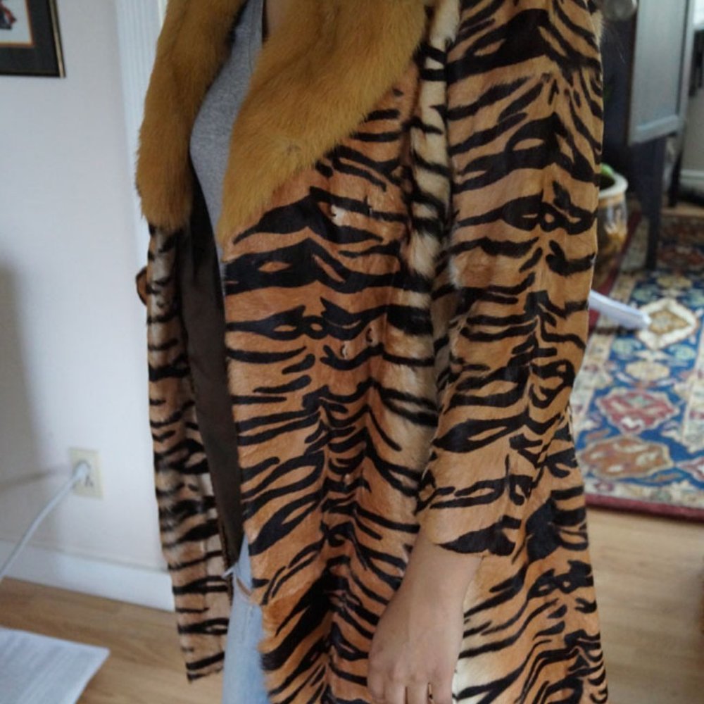 Rare Fur Coat Size Medium